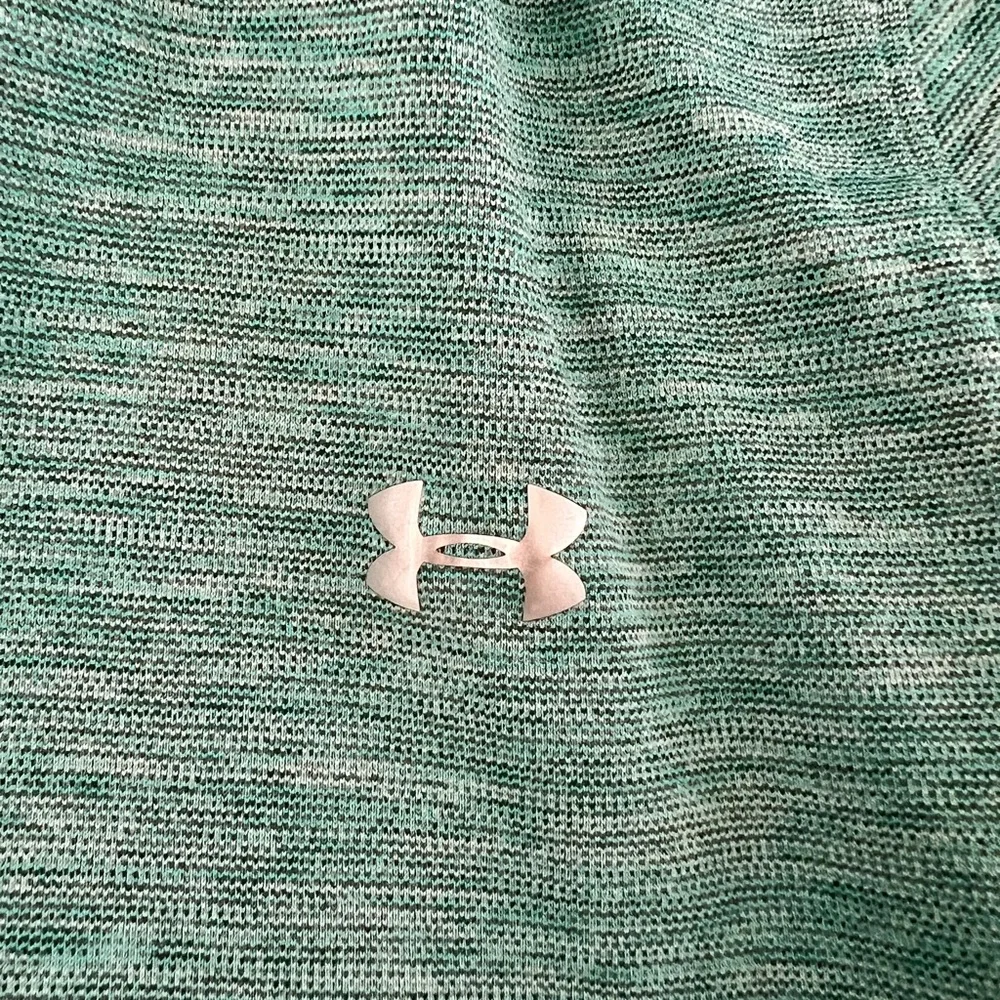Under Armour Quarter Zip Pullover - M - Picture 4 of 8